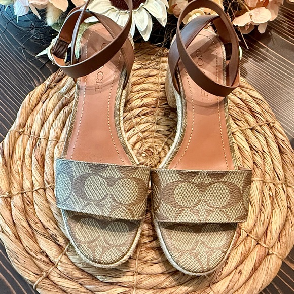 Coach Signature Piper Espadrille Sandals ~ Heels - Picture 3 of 6